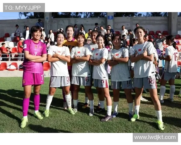 女足明星球员精彩瞬间集锦，展现巾帼风采与拼搏精神